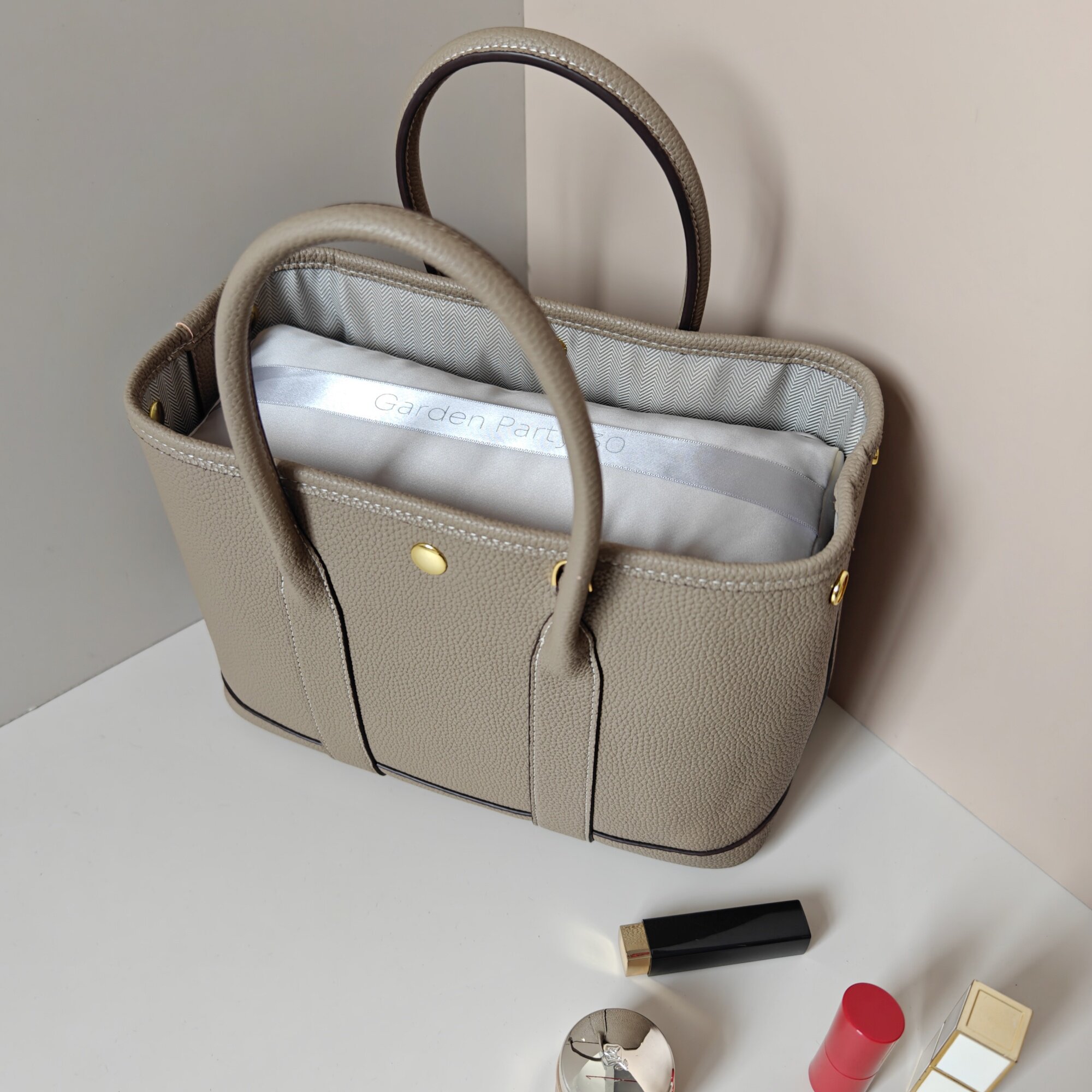 Adequado para H Garden Party 3 - Handbags avaliação e preço
